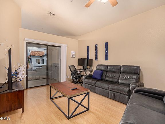 3rd image of 1800 W ELLIOT Road #227