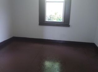 215 Pulaski St, Pulaski, VA 24301