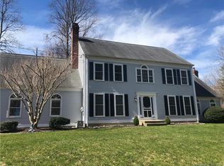 7 Pepperidge Trl, Old Saybrook, CT 06475