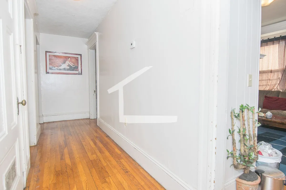 Building Photo - 14 Ashford St #3F