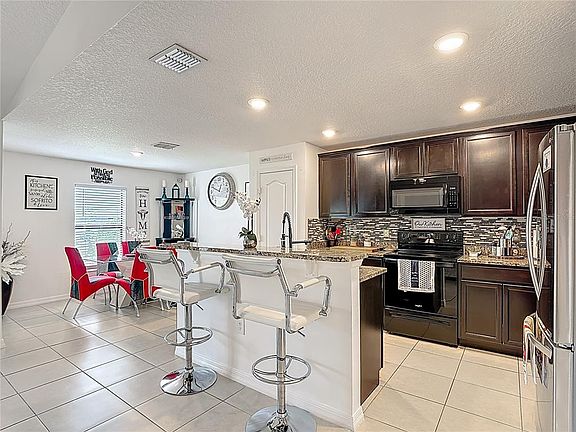 5th image of 26 ORCHID COURT
