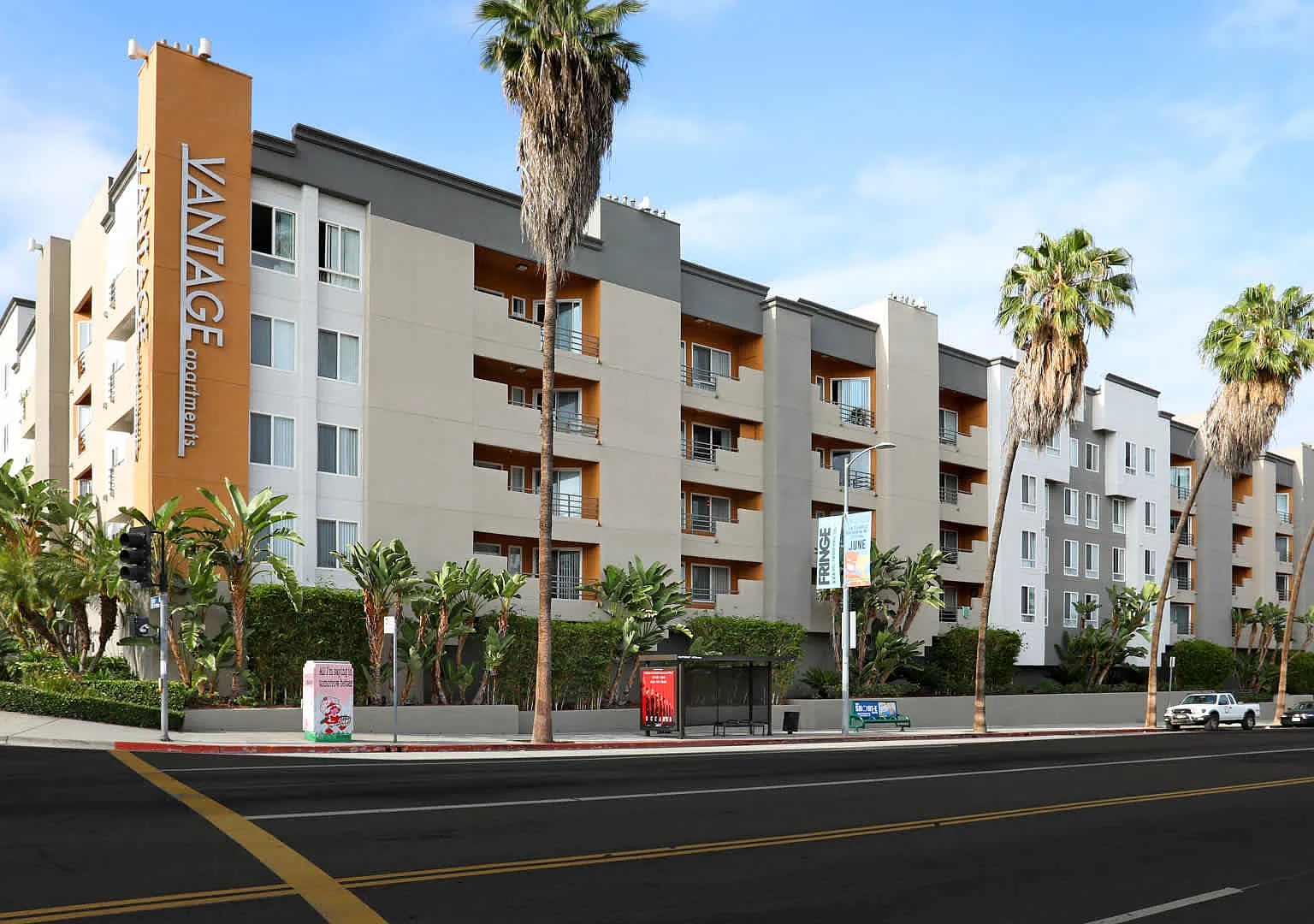 Vantage Hollywood — Photo 1
