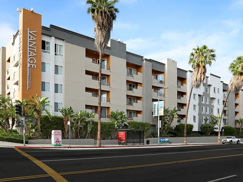 Vantage Hollywood