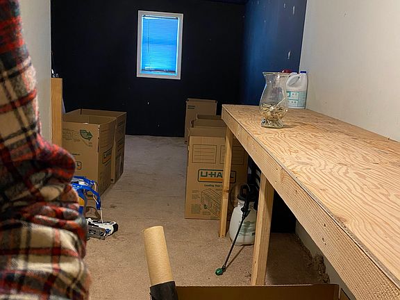 Craft Room - unheated, but dry and fully enclosed