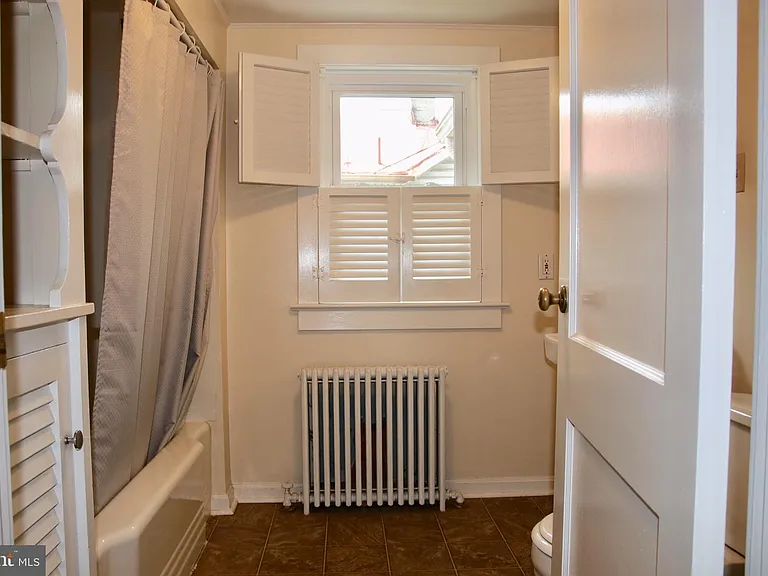 1503 W Washington St — Photo 10