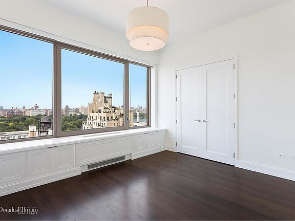 3rd image of 30 E 85th St APT 20A