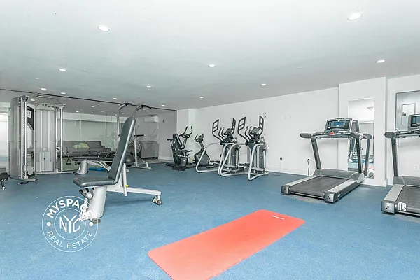 Rented by MySpaceNYC | media 6