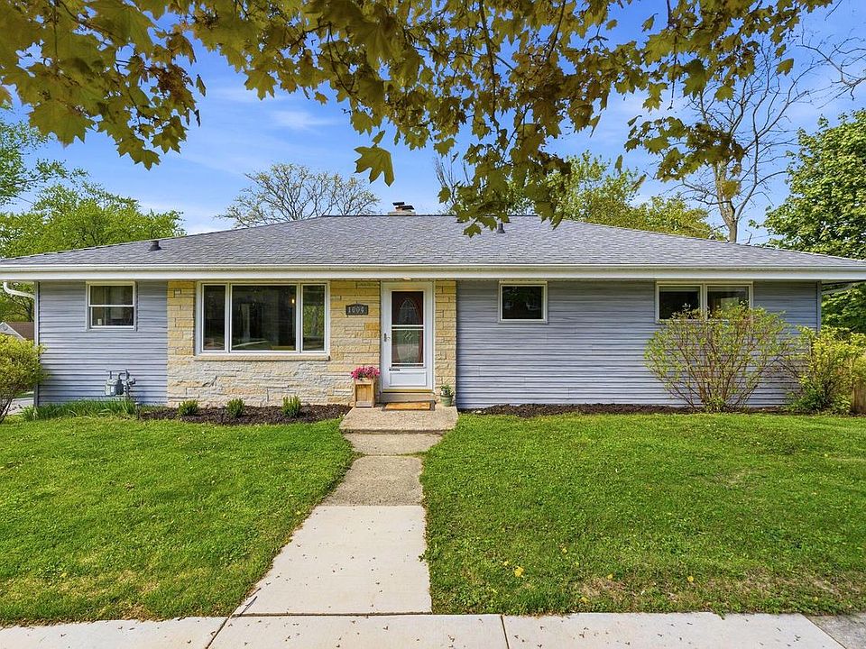1st image of 1004 E Newhall AVENUE