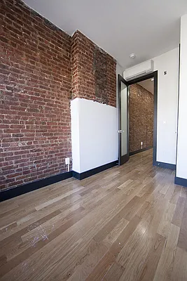 Rented by Brooklyn Group | media 25