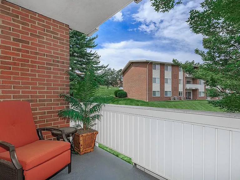 Windsor Hills Apartments — Photo 65