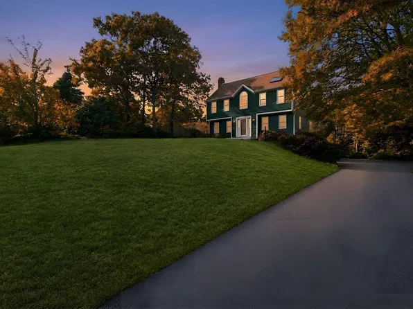 45 Wyndham Hill Dr, Plymouth, MA 02360