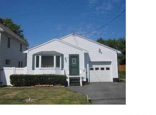 315 Colfax Ave, East Syracuse, NY 13057