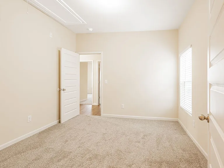6130 Mahogany Ter — Photo 31
