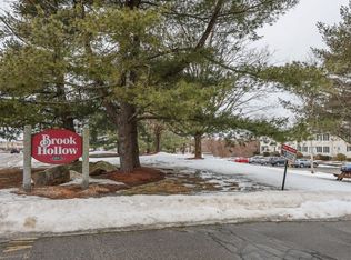 26 Brook Hollow Way, Manchester, NH 03103