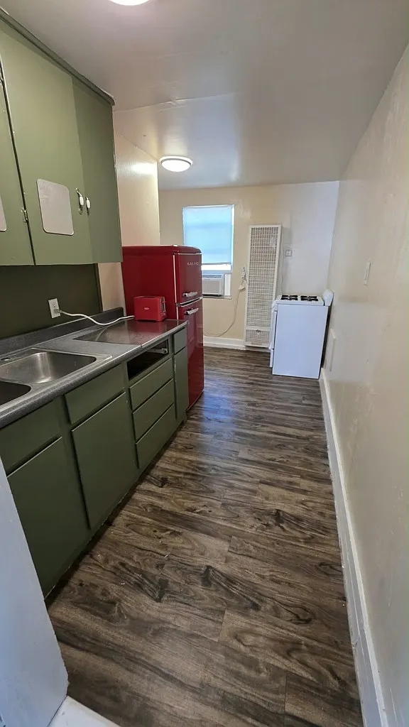 Available Now: Efficiency Apartment with Murphy Bed and All Utilities Included — Photo 3