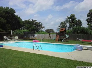 2020 Rosebury Ln SW, Huntsville, AL 35803