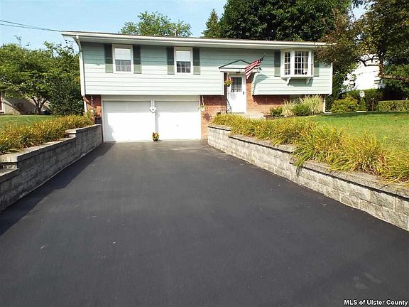 2nd image of 24 Edgewood Dr