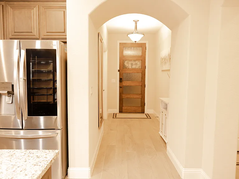 4147 Lagoon Pl — Photo 3