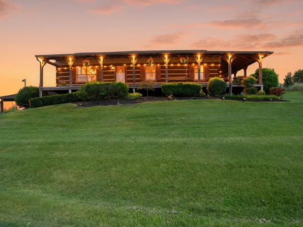 812 New Shackle Island Rd, Hendersonville, TN 37075