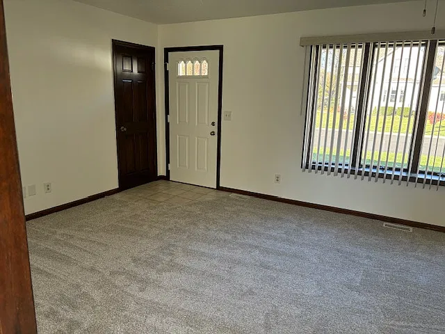 2 bed, 1400 sqft, $1,700 — Photo 2