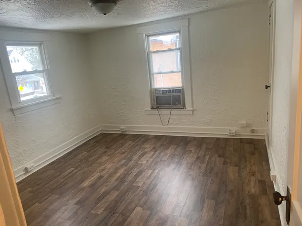 681 Mercer Ave NE #2, Warren, OH 44483