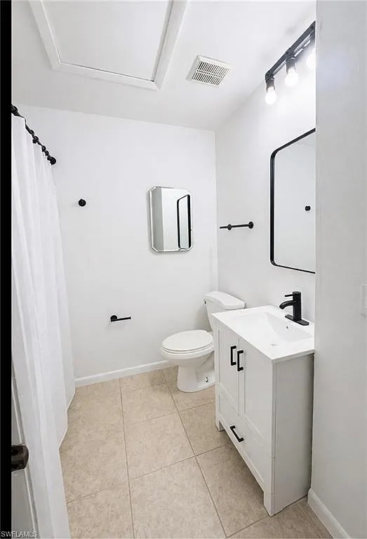 2 bed, 2.0 bath, 970 sqft, $2,000 — Photo 4