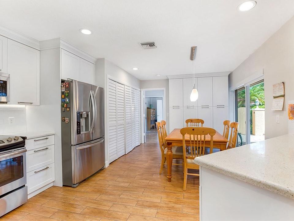 1st image of 4106 Carriage Dr APT C2