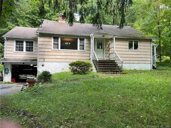 1418 Straits Tpke Streets, Middlebury, CT 06762