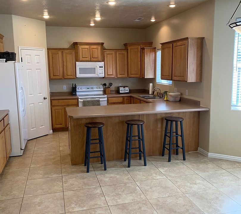 1st image of 3422 S Price Hills Dr