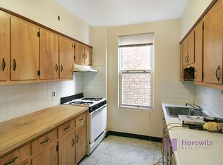 25-76 44th St #2F, Astoria, NY 11103