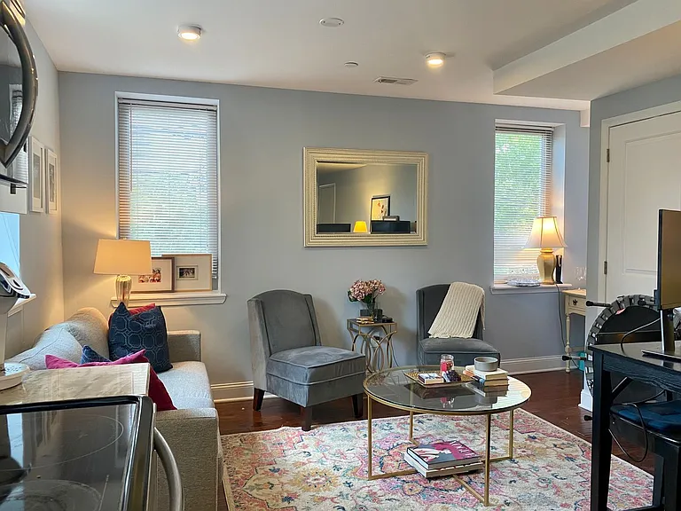 2228 Summer St #2 — Photo 4