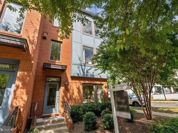 2986 District Ave, Fairfax, VA 22031