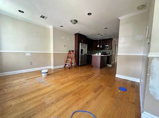 108 Somers St #2, Brooklyn, NY 11233
