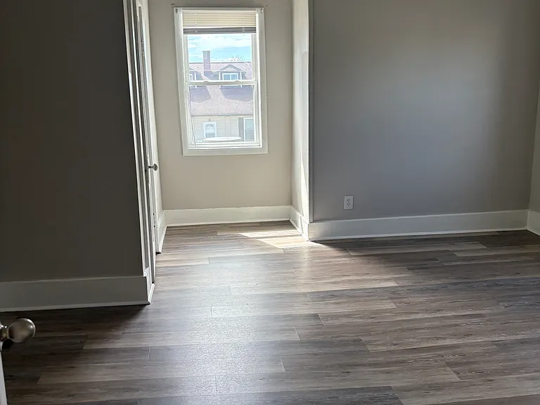 150 Front St SW — Photo 16