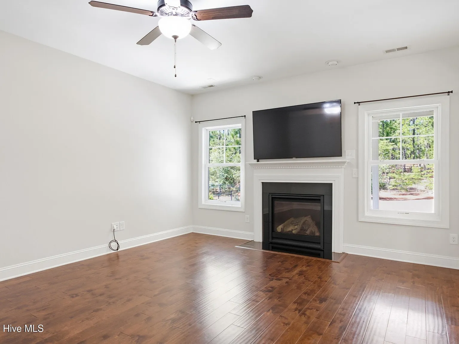 5 bed, 3.5 bath, 3148 sqft, $2,950 — Photo 4