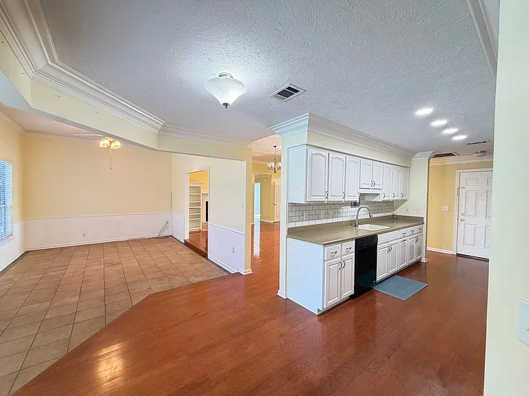 4034 Kristanna Dr — Photo 46