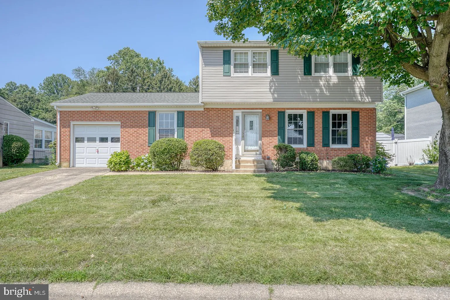 613 Cranhill Dr photo 1