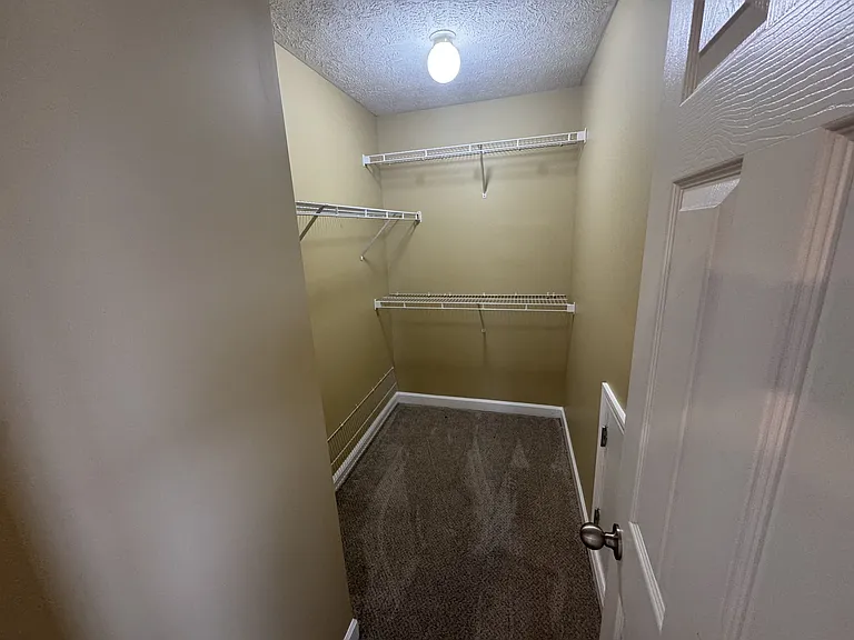 915 Tapoco Ct — Photo 9