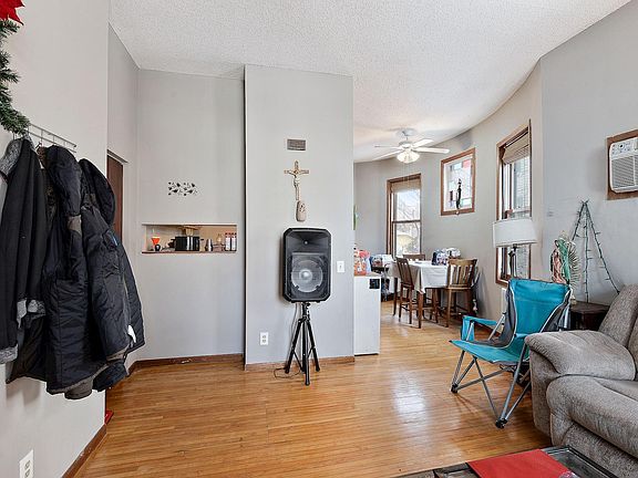 3rd image of 3509 Bryant Ave S Unit 1