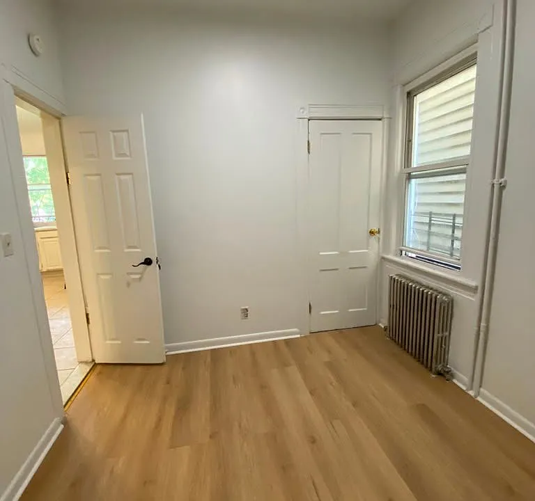 349 Walnut St #2R