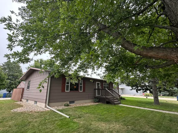 1400 E 1st Ave, Mitchell, SD 57301