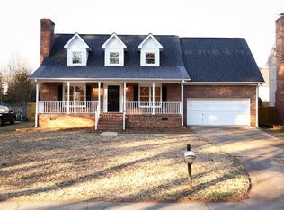 124 Oak Grove Lake Rd, Greenville, SC 29615