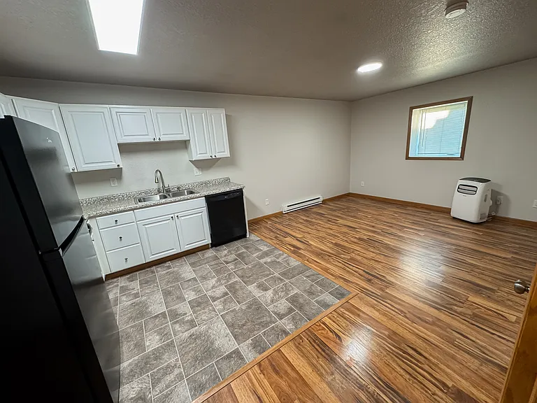 117 W Main St — Photo 44
