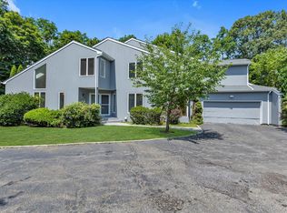 2 Heiko Court, Fort Salonga, NY
