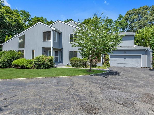 2 Heiko Court, Northport, NY 11768