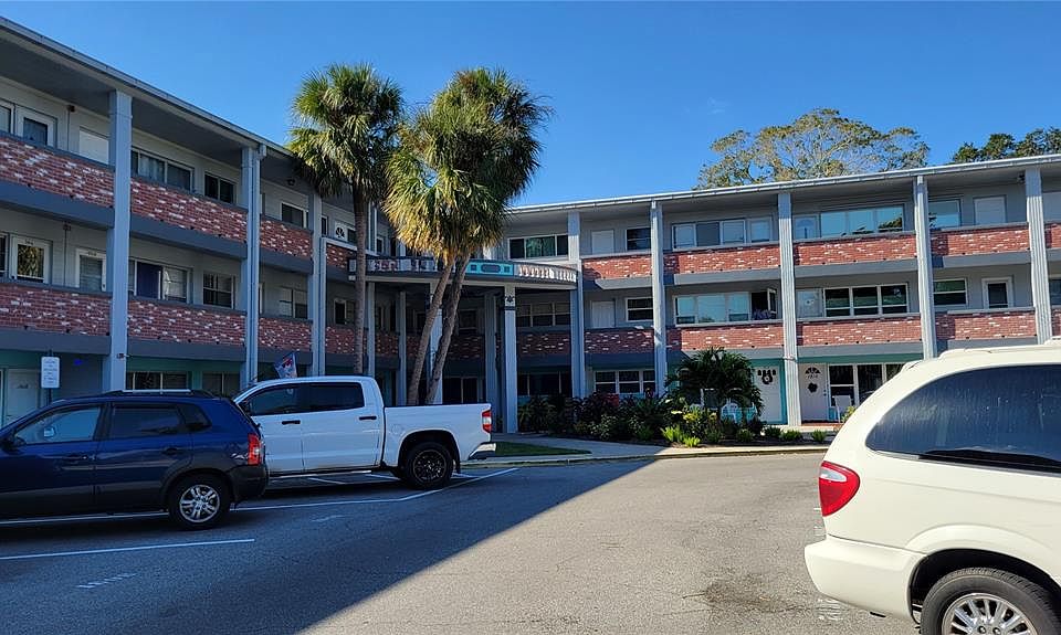 1st image of 4300 58th St N APT 1902