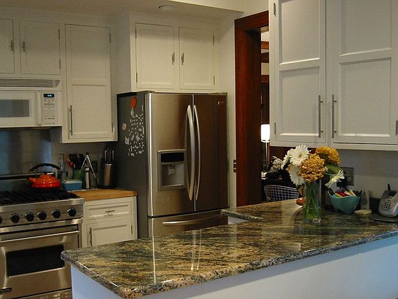 Kitchen with Viking Stove