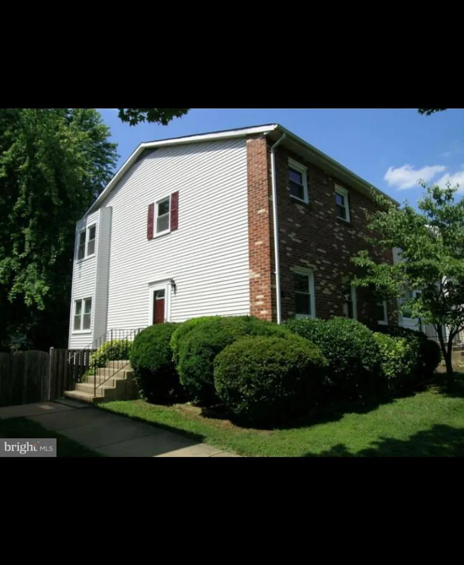 3030 Southern Elm Ct — Photo 1