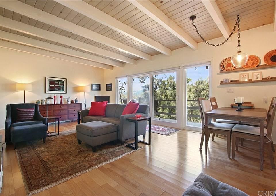 1st image of 5205 Calatrana Dr