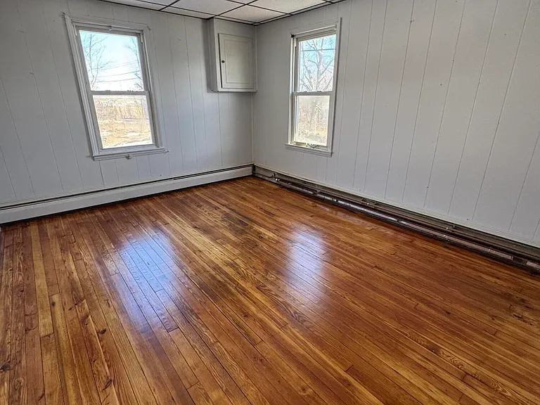 2565 Easton Tpke — Photo 5